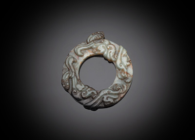 <b>Ringförmiger Gürtelschmuck aus Jade 'Pei'</b>