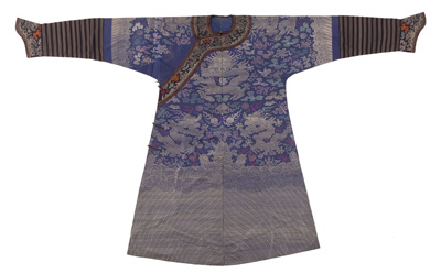 <b>Blaue gewebte Drachenrobe</b> <b>Blaue gewebte Drachenrobe</b>