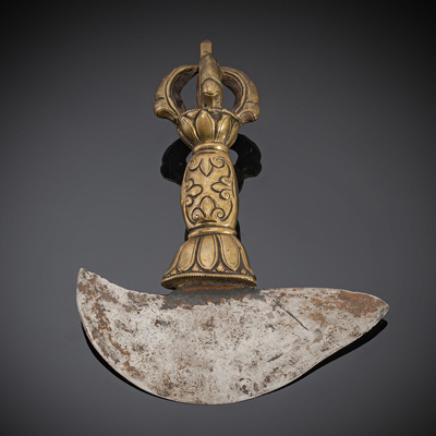 <b>Sichelmesser (tib. rdo rje‘i gri gug)</b> <b>Sichelmesser (tib. rdo rje‘i gri gug)</b>