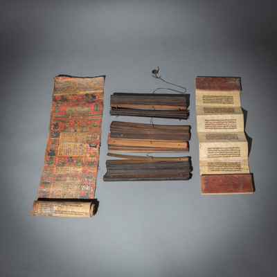 <b>Drei teils polychrom illustrierte Manuskripte</b>