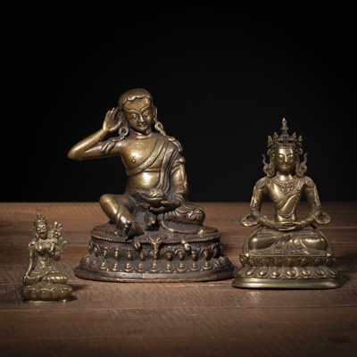 <b>Drei Bronzefiguren des Amitayus, Tara und Milarepa</b>