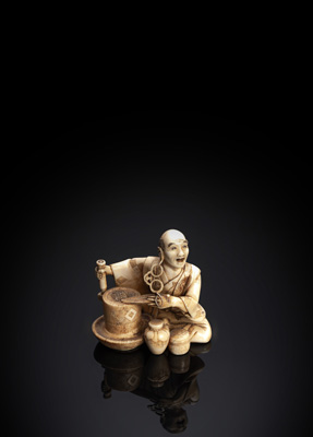<b>Okimono eines Teemachers aus Elfenbein</b>