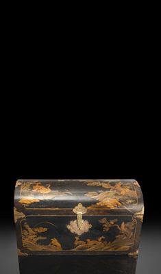<b>Feine Deckeltruhe aus Holz mit feinem Goldlackdekor (Dogubaku)</b>