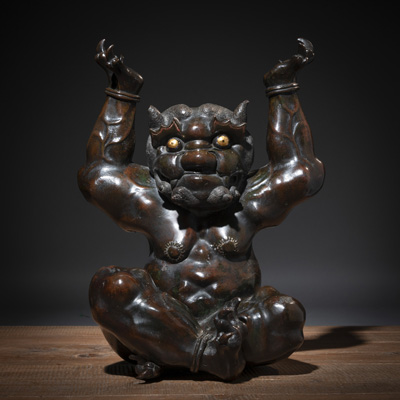 <b>A LARGE GILT-EYES BRONZE FIGURE OF ONI</b>