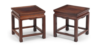 <b>Paar quadratische Hocker, China, Qing-Dynastie</b>