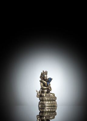 <b>Versilberte Bronze des Vajrasattva in yab-yum</b>