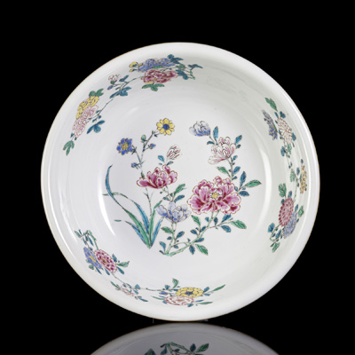 <b>Feine 'Famille rose'-Schale aus der Sammlung August des Starken (1670 - 1733)</b>