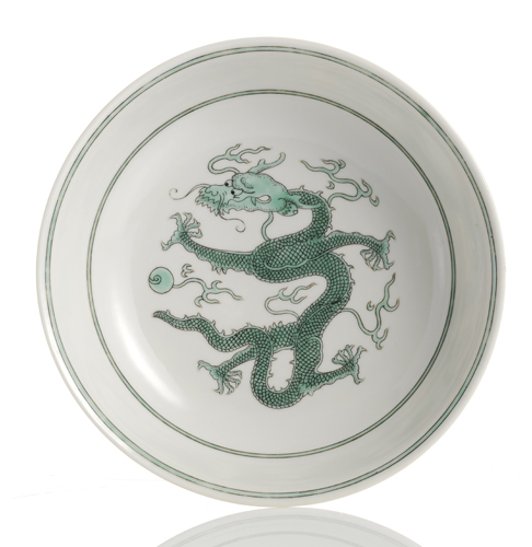 <b>AN IMPERIAL GREEN DRAGON SAUCER</b>