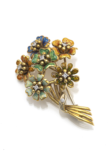 <b>Blütenbrosche mit Emaille-Dekor</b>