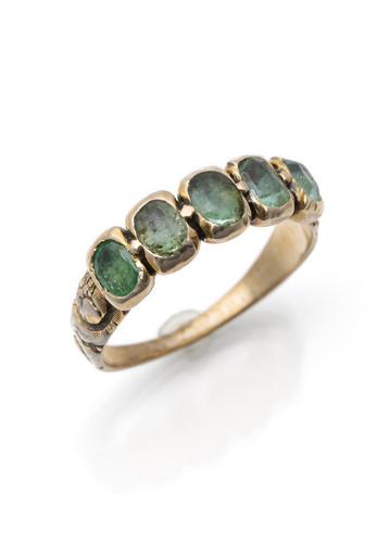 <b>Reviere Ring mit grünen Beryllen</b>