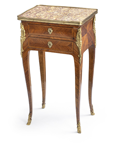 <b>Louis-XV-Beistelltischchen</b>