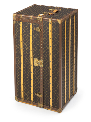 <b>Louis Vuitton</b>