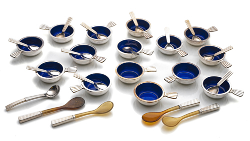 <b>Konvolut von 15 Salièren mit 12 passenden Löffeln</b>