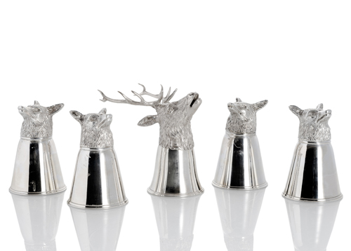 <b>Konvolut von fünf Sturzbechern mit Tierköpfen</b>