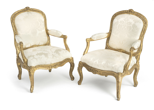 <b>Paar Fauteuils im Louis XV Stil</b>