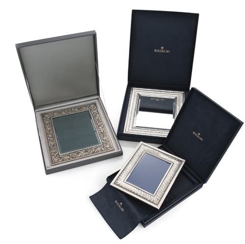 <b>Drei Fotorahmen mit Silberleisten</b>