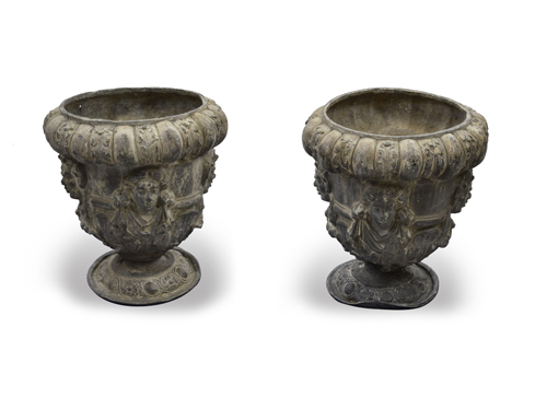 <b>Paar Gartenvasen</b>