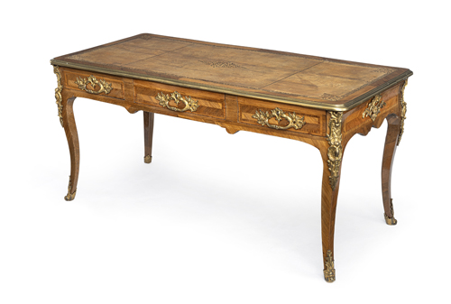 <b>Louis-XV Bureau Plat</b>