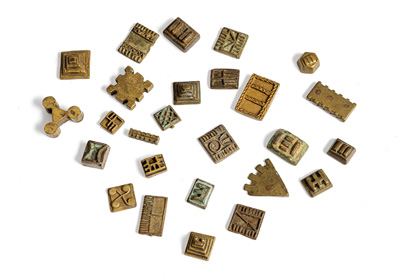 <b>Konvolut geometrische Goldstaubgewichte</b>