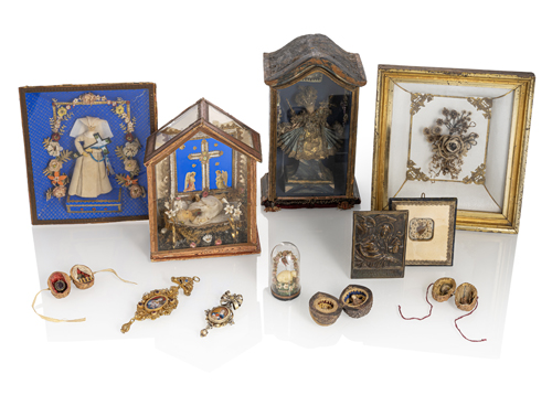 <b>Sammlung von Klosterarbeiten und Devotionalien</b>