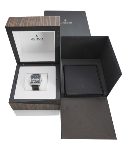 <b>Herrenarmbanduhr Corum Ti-Bridge</b>