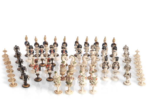 <b>Serie von circa 72 Schachfiguren</b>