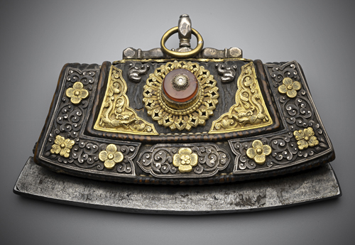 <b>A LEATHER AND METAL TINDER POUCH</b>