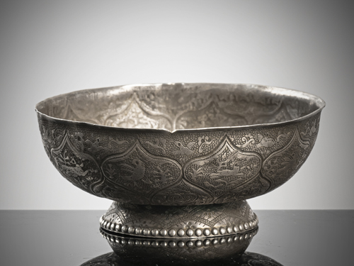 <b>A FINE AND RARE PART-GILT SILVER BOWL</b>