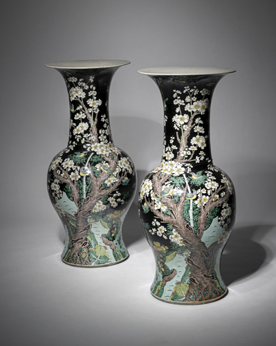 <b>A PAIR OF LARGE 'FAMILLE NOIR' BALUSTER PORCELAIN VASES</b> <b>A PAIR OF LARGE 'FAMILLE NOIR' BALUSTER PORCELAIN VASES</b>