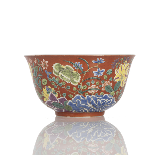 <b>'Falangcai' bowl with decoration of various flowers on a coral-red ground</b> <b>'Falangcai' bowl with decoration of various flowers on a coral-red ground</b>