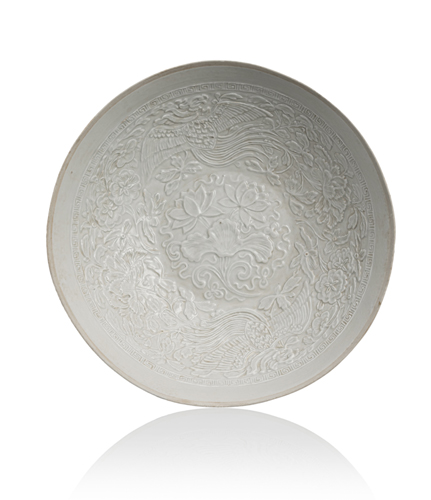 <b>A FINE BOWL OF THE 'DING' TYPE WITH PHOENIXES, LOTUS, PEONIES AND PRUNUS</b>