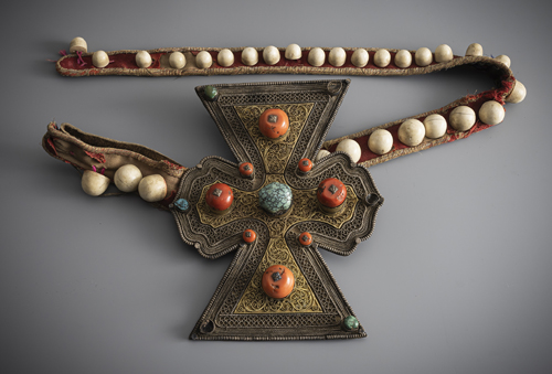 <b>A parcel-gilt silver ornament</b>
