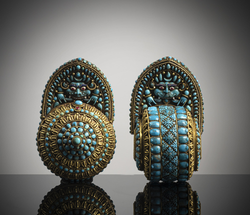 <b>TWO FINE GOLD JEWELLERY ORNAMENTS WITH TURQUOISE AND PRECIOUS STONE INLAYS AS HAIR ACCESSORIES</b>