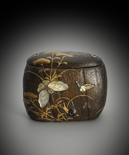 <b>A wooden tonkotsu with insects</b>