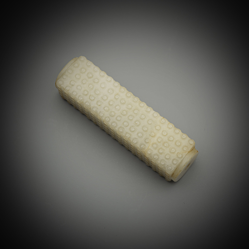 <b>A JADE CARVING 'CONG'</b>