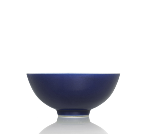 <b>An Imperial 'sacrificial blue'-glazed bowl</b>