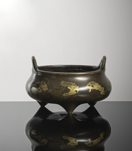 <b>A 'splashed' bronze incense burner</b>