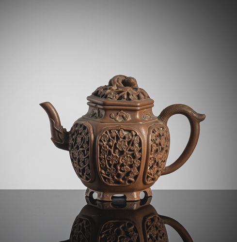 <b>A fine openwork Zisha ware teapot and cover</b>