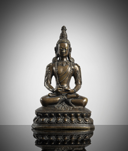 <b>A BRONZE FIGURE OF AMITAYUS</b>