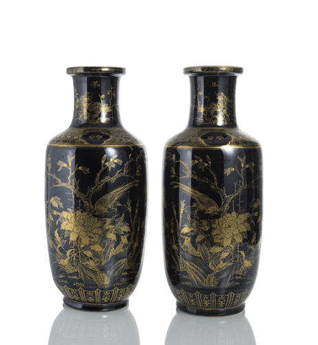 <b>Pair of fine 'Mirror-Black' rouleau vases with beautiful gold painting of pheasants, manolia flowers, peonies and rocks</b>