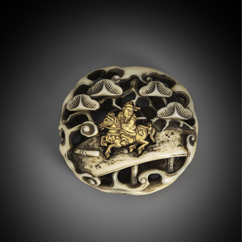 <b>A fine stag antler ryusa manju</b>