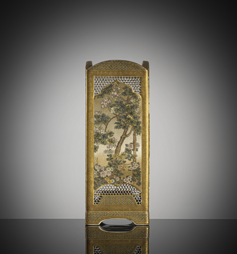 <b>A square satsuma vase, worked in openwork, finely painted with wisteria blossoms and 'mille-fleur' decoration next to a gold background</b>