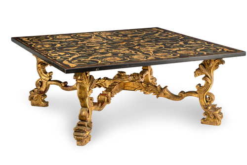 <b>Couchtisch mit Scaiola-Platte</b>