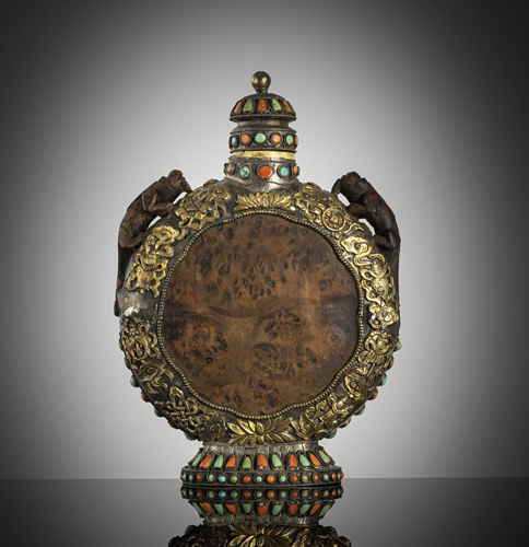 <b>A fine pilgrim bottle</b>