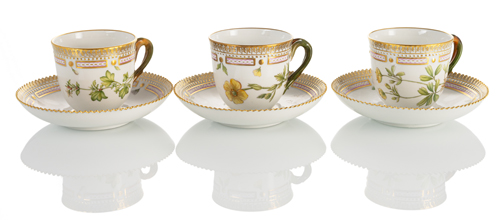 <b>Flora Danica - Drei Tassen mit Untertassen</b>