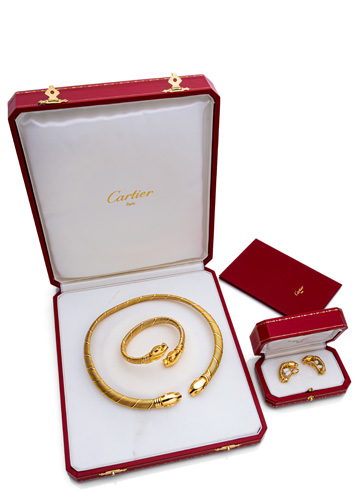 <b>Panthère de Cartier Parure aus Collier, Armreif & Ohrclips</b>