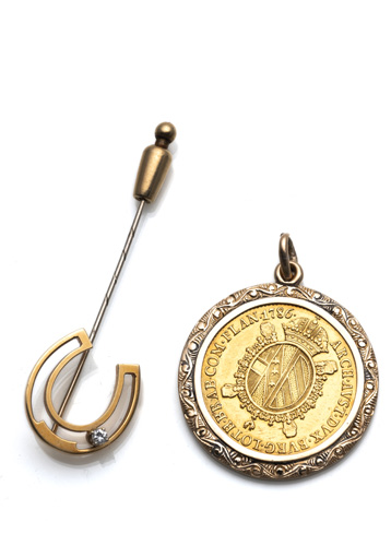 <b>Münzanhänger & Stickpin „Hufeisen“</b>