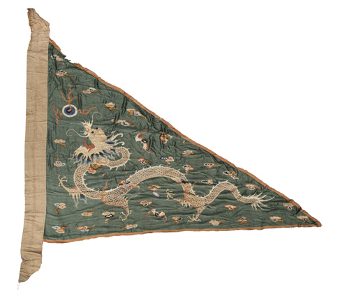 <b>A large green dragon flag in triangular shape</b>