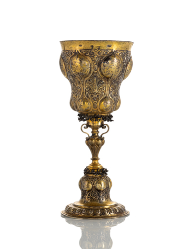 <b>Barocker Akelei-Vermeilpokal mit Wappen</b>