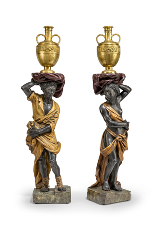 <b>Paar Mohrenfiguren als Gueridons mit Bronzevasen</b>